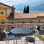 Luisa Brenzone sul Garda