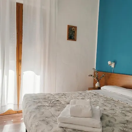 Luisa Otel Brenzone sul Garda